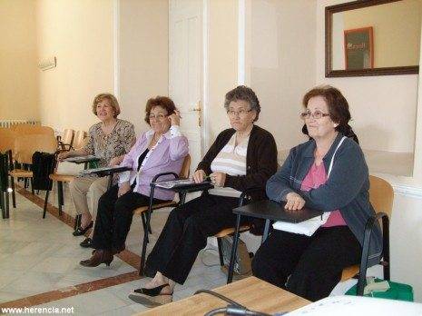 El Centro de la Mujer y la asociación Amuarhe inician un Taller de Comunicación Asociativa 2