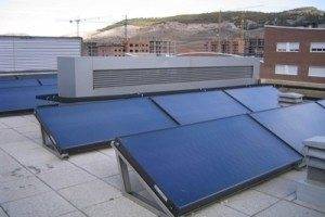 El Ayuntamiento estudia aprovechar las cubiertas de edificos municipales para instalar placas fotovoltaicas 3