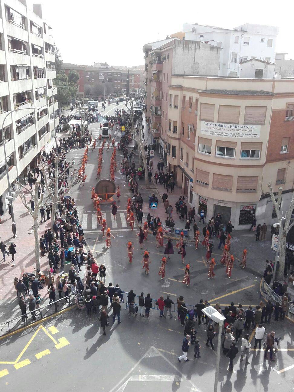 Axonsou desfilando por las calles de Ciudad Real en el Domingo de Piñata 2016