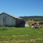 Una escuela taller restaura los "Corrios" de Carpuela para convertirlos en casas rurales 11