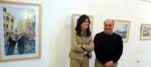 Maria Jesús Pelayo y Javier Mateo junto a la exposición Maria Jesús Pelayo y Javier Mateo junto a la exposición