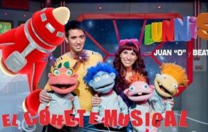 Juan D y Beatriz Ciudad Arco Iris en El Cohete Musical con los Lunnis