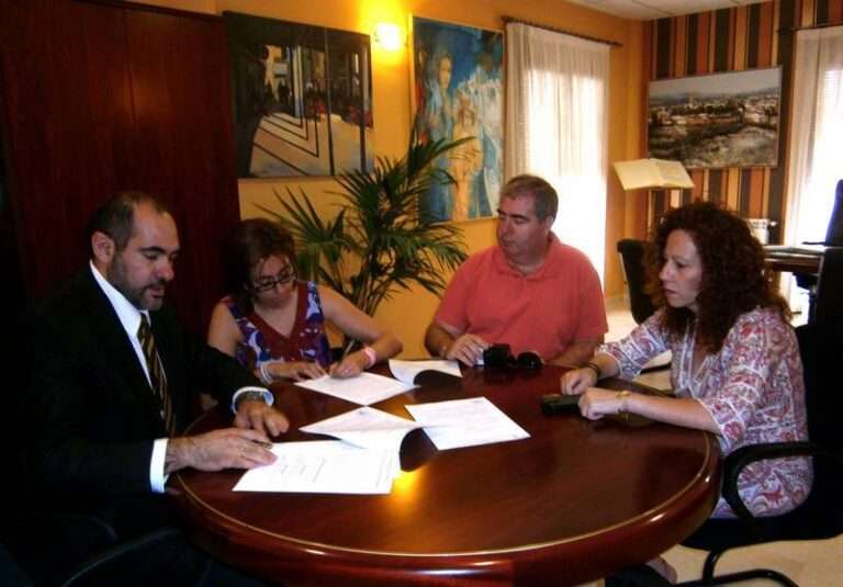 Renovación convenio colaboración entre Cruz Roja y el Ayuntamiento de Herencia