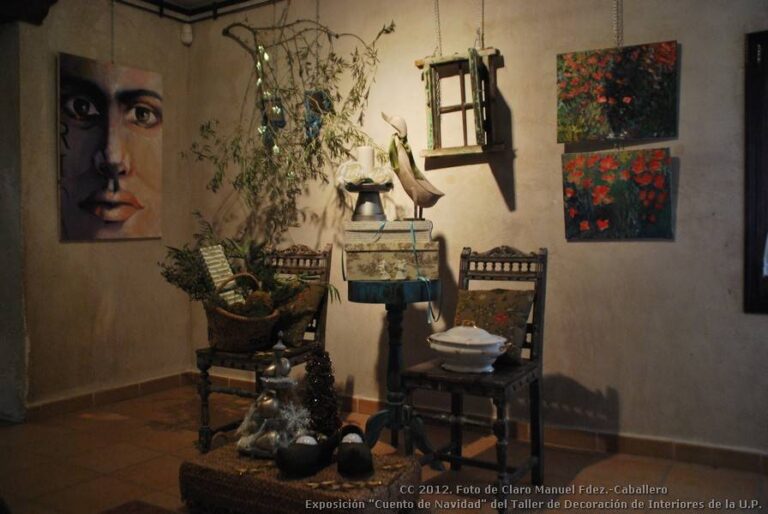 Exposición Cuento de Navidad_Decoración de Interiores de la UP (18)