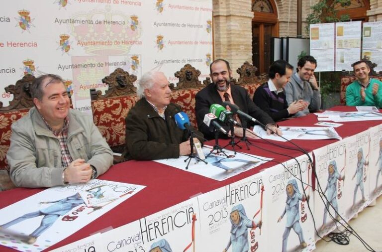 Presentación del programa de actos del Carnaval de Herencia 2013