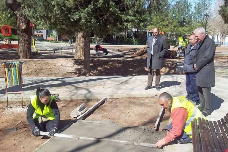 Sánchez-Bódalo y Jesús Fdez visitan el Taller de Empleo de Herencia