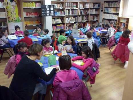 Lectaurante en la biblioteca municipal de Herencia