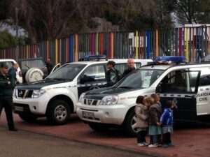 Los escolares de Carrasco Alcalde y Ntra. Sra de la Merced de Herencia asistieron a una exhibición de la Guardia Civil