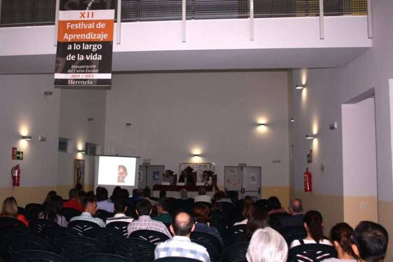 Público asistente al 12º Festival de Aprendizaje a lo largo de toda la vida
