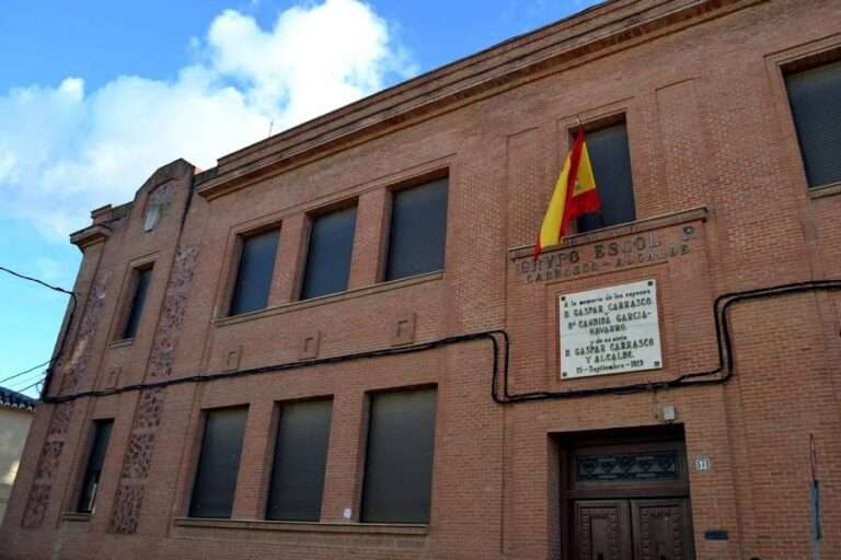 Colegio donado por la familia Carrasco Alcalde al pueblo de Herencia