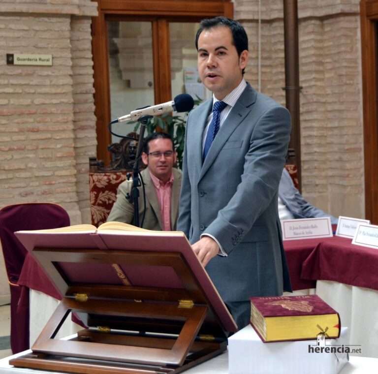 Sergio Garcia-Navas promete tu cargo de Alcalde de Herencia (Ciudad Real)