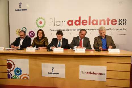 firma del plan adelante castilla la mancha