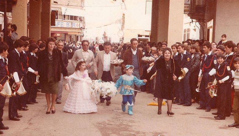 Jinetas de Carnaval de Herencia "entrando a ofrecer". Años 1980 14