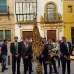 La hermandad de El Santo peregrina hasta la Capilla de los Marineros de Sevilla 8