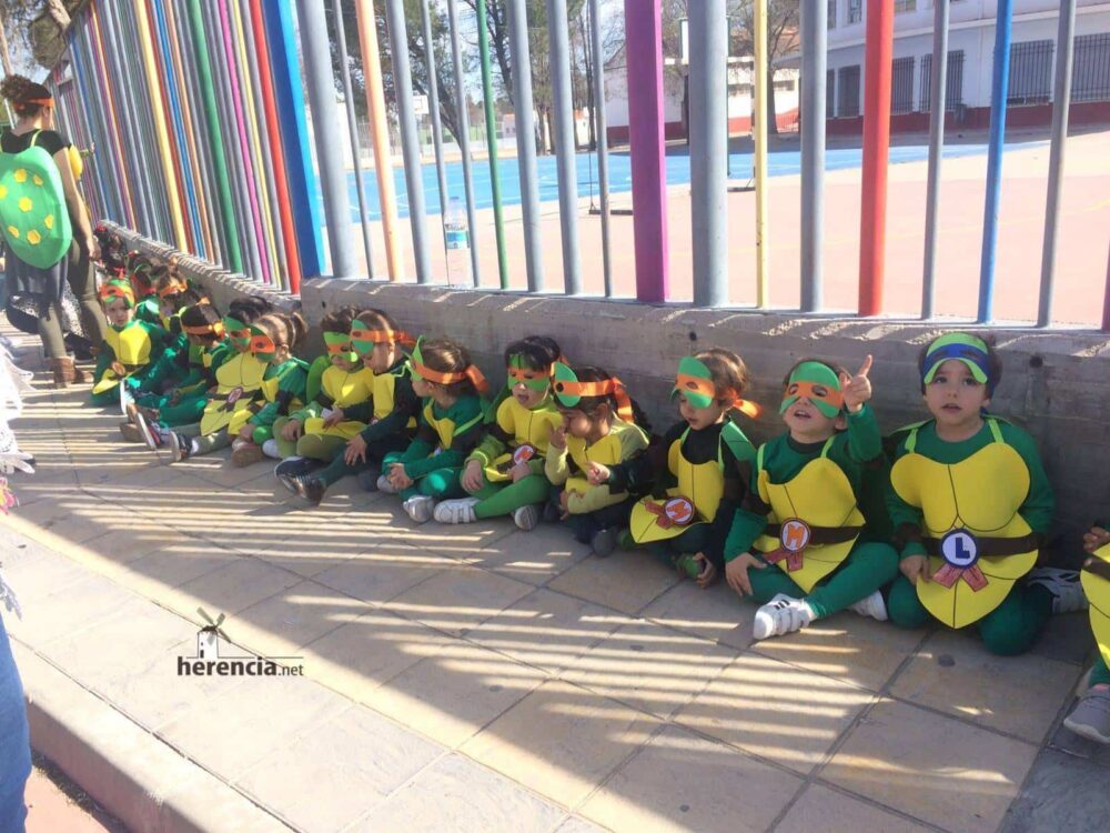Fotografías del Desfile Escolar de Carnaval del CEIP Carrasco Alcalde 27