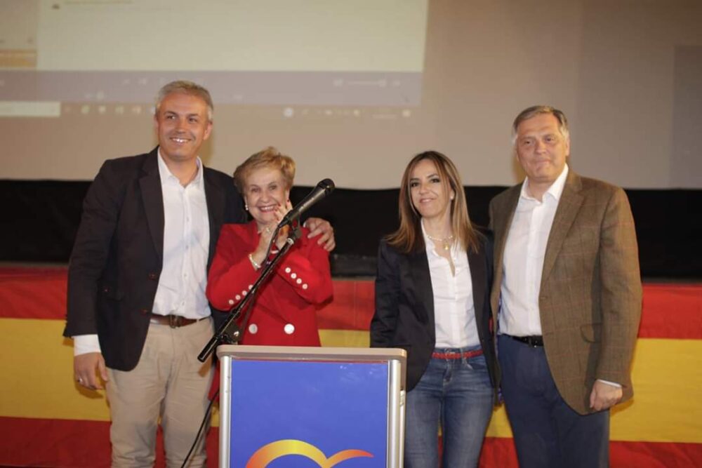 Cristina Rodríguez de Tembleque presenta su candidatura a la Alcaldía de Herencia Cristina Rodríguez de Tembleque presenta su candidatura a la Alcaldía de Herencia 1000x667 - Cristina Rodríguez de Tembleque presenta su candidatura a la Alcaldía de Herencia