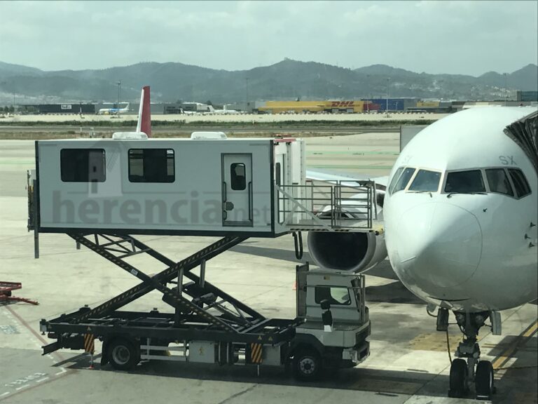 tecnove half cabin