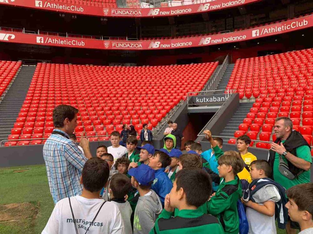 El VIII Campus de Fútbol de Herencia viajó a Castro Urdiales y Bilbao 3