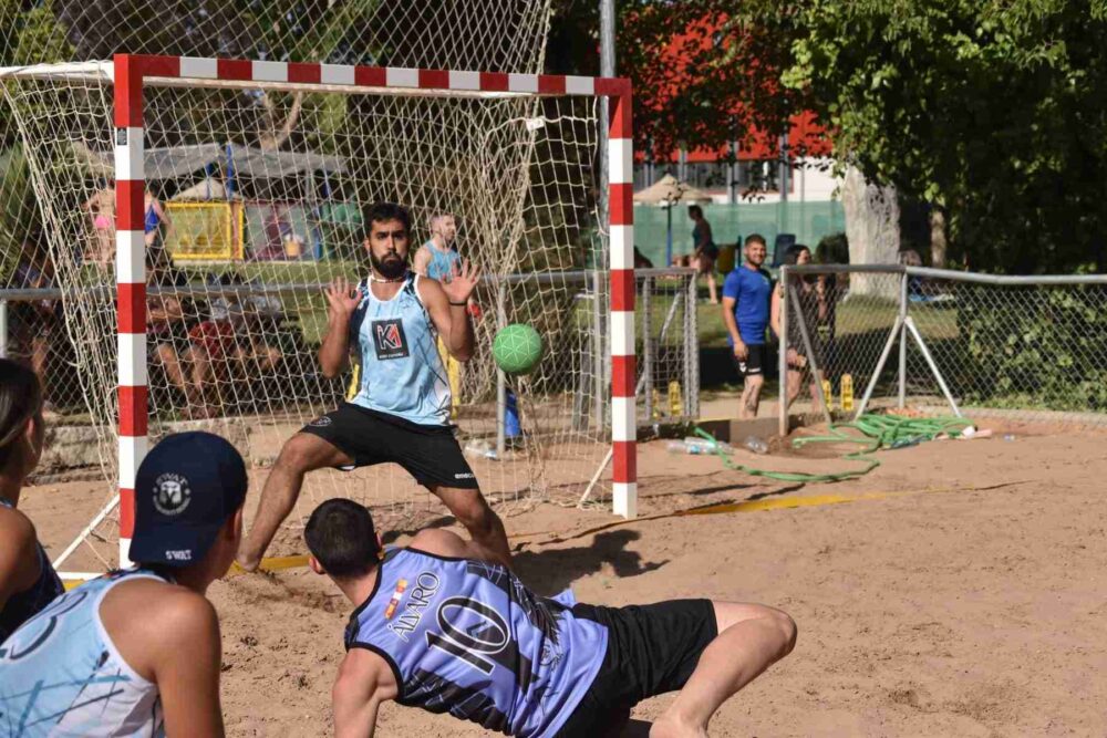 Herencia acogió la I Quijote's HandBall Beach + Fotografías 8