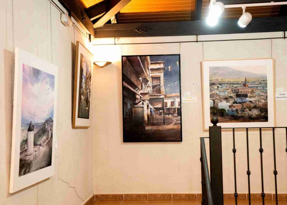 Inaugurada la exposición del XXXIX Certamen de Pintura y la exposición Fotográfica y Escultórica 23