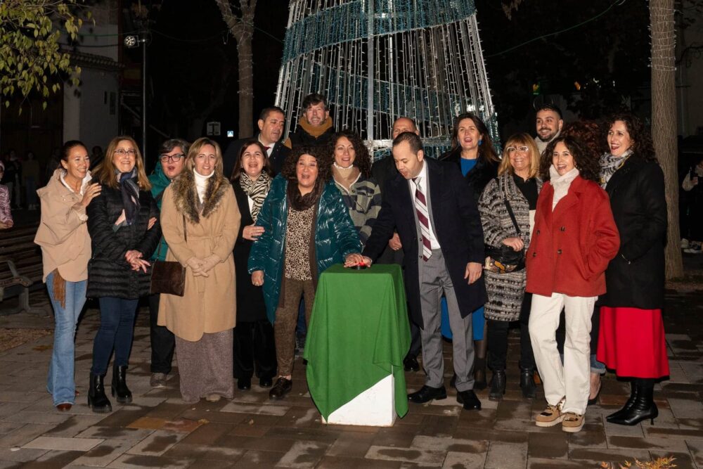 Herencia se ilumina de Navidad con Magichristmas y el encendido de luces 1