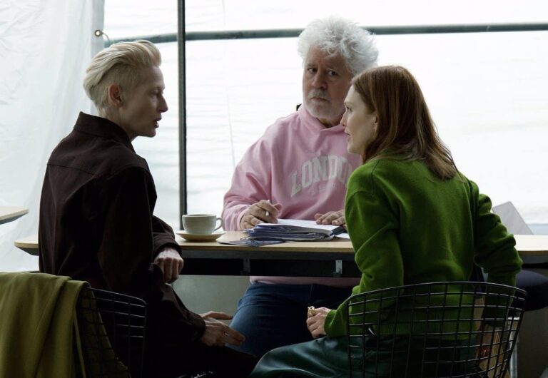 Almodóvar competirá por el León de Oro en la Mostra de Venecia con 'La habitación de al lado'