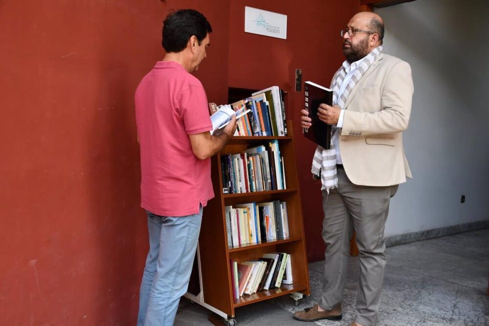 La iniciativa 'Libros de ida y vuelta' cumple dos años en Toledo con miles de libros en circulación en la provincia