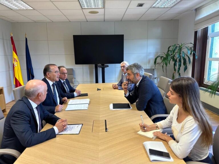 Gregorio expone al Ministerio de Transportes la necesidad de que Talavera cuente con el tercer carril de la A-5