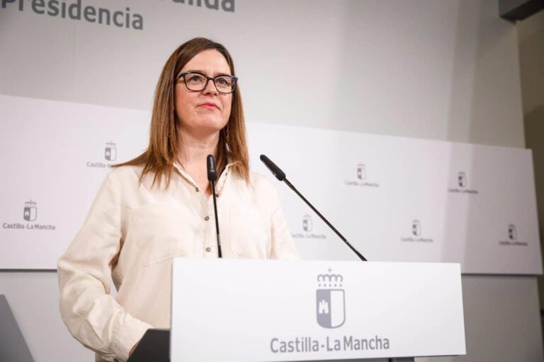 Gobierno C-LM celebra la rebaja de jornada, pide incorporar a la parte empresarial y espera que el PP no vote en contra