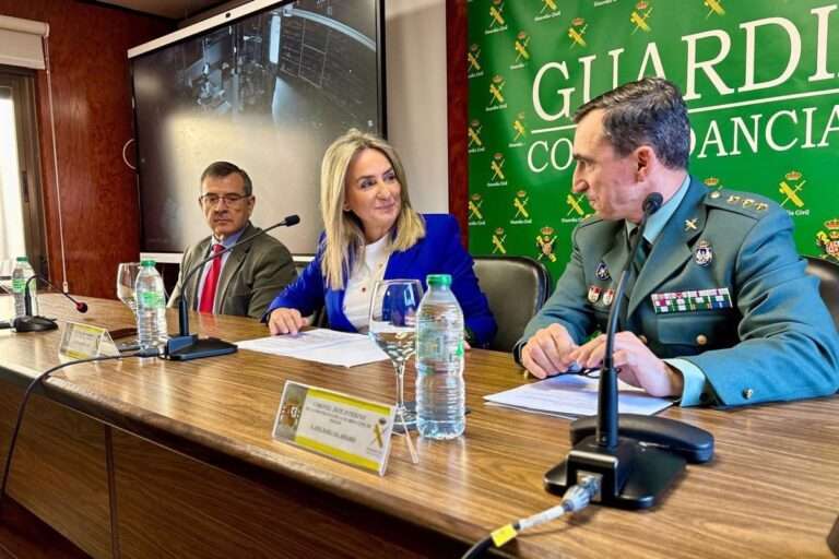 Tolón desconoce la intención del PP al convocarla en el Senado por la dana pero dice que acudirá "encantada"
