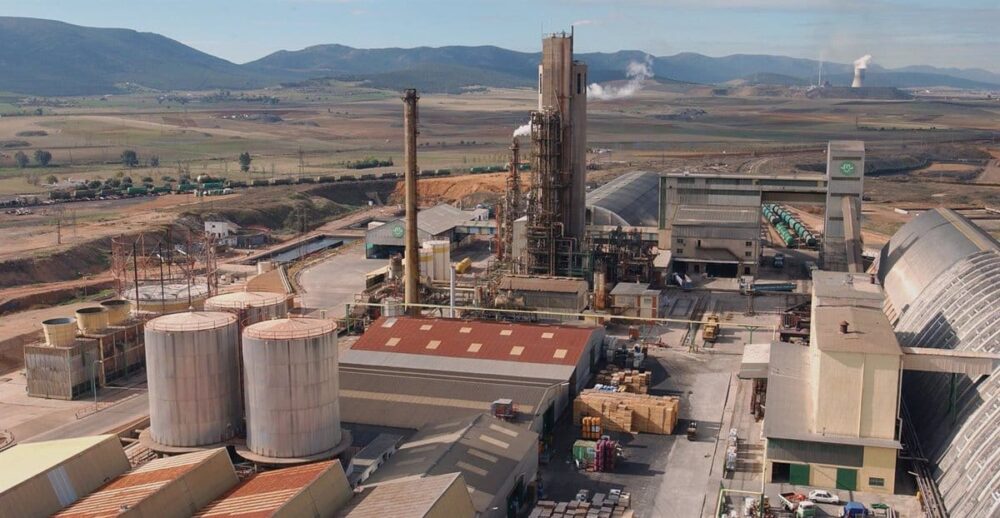 Los sindicatos convocan cinco días de huelga en Fertiberia frente a la "grave agresión" del despido colectivo