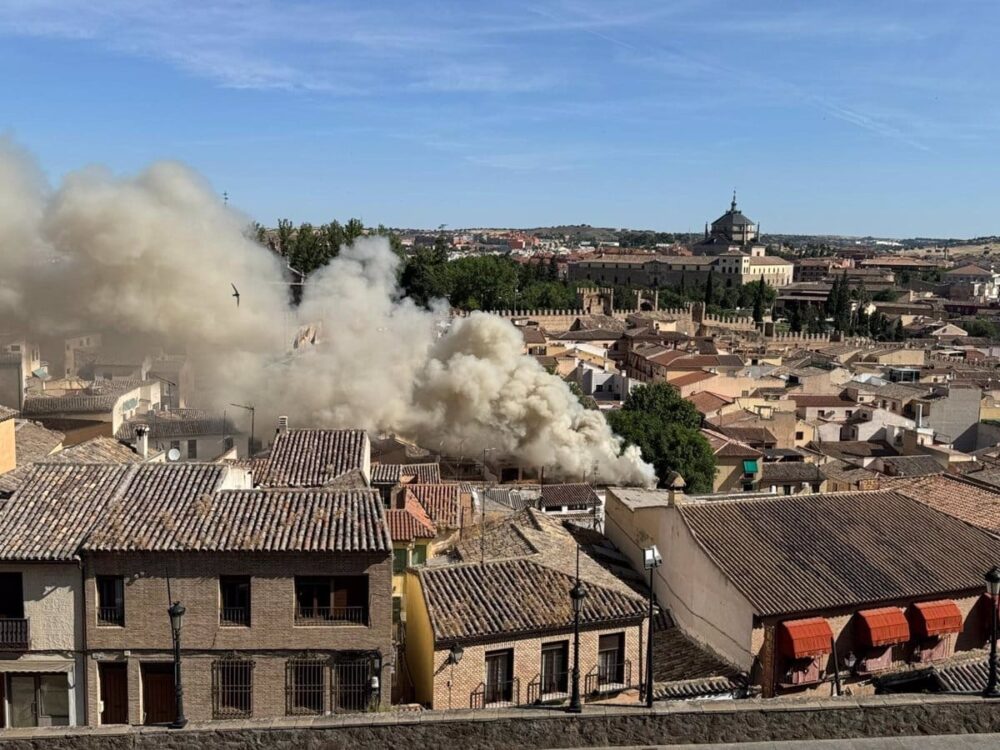 El Ayuntamiento de Toledo ordena el derribo de la vivienda que se incendió el pasado fin de semana en la calle Zarzuela