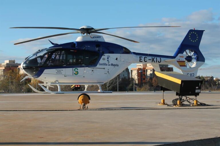 C-LM decreta servicios mínimos del 100% ante la huelga de personal de transporte sanitario aéreo que arranca este martes