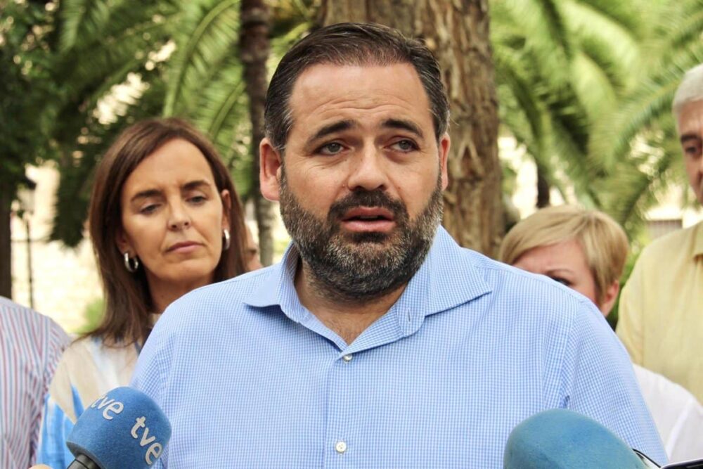 PP presentará iniciativas en Cortes, ayuntamientos y diputaciones de C-LM pidiendo elecciones y el fin de la legislatura