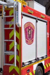 Extinguido el incendio en el parking del centro comercial La Abadía de Toledo
