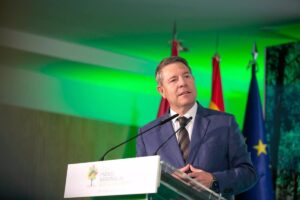 García-Page garantiza que va a trabajar por un "gran" pacto nacional "para entendernos todos en el agua"