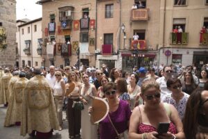 VÍDEO: Lipotimias o golpes de calor, entre las 37 incidencias registradas en Toledo tras la procesión del Corpus