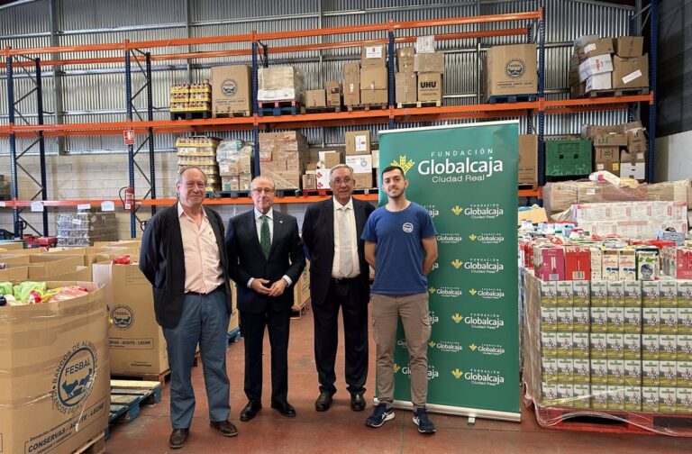 La Fundación Globalcaja llena la despensa del Banco de Alimentos de Ciudad Real donando 4.000 kilos de productos básicos