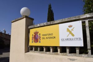 Guardia Civil Albacete investiga a tres personas y busca a otras cinco por cometer siete estafas por Internet