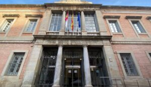 Junta vuelve a sacar a información pública el decreto para que interinos ocupen puestos de funcionarios locales