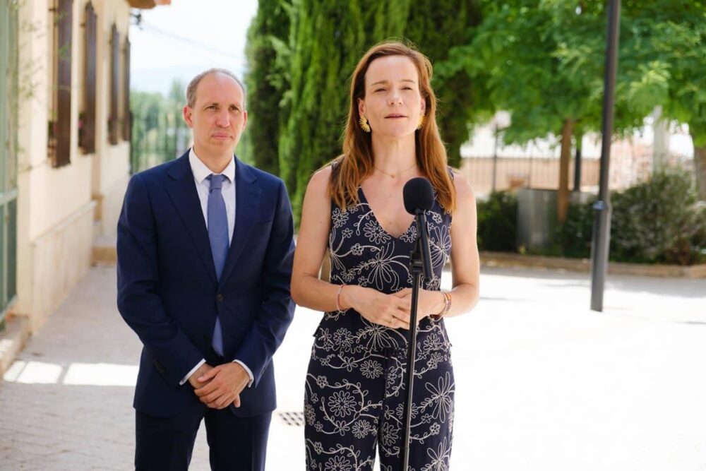 Moñino (Vox) incide en pedir apoyo de dos diputados "patriotas" para sacar adelante la moción de censura contra Sánchez