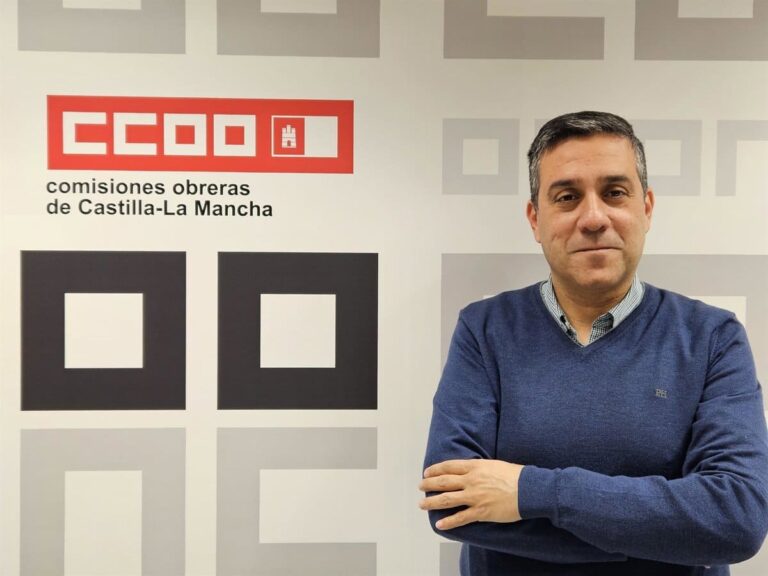 Ortega (CCOO) señala que la reducción de la jornada "es imparable" y no puede servir para boicotear la negociación
