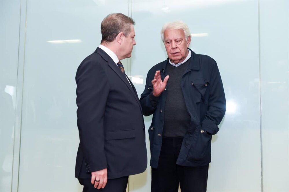 Felipe González y Aníbal Cavaco Silva se reunirán con Page por el 40 aniversario de adhesión de España y Portugal a UE