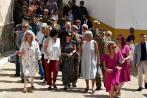 Robles comparte con Mira (Cuenca) la celebración de su Corpus dedicado a los militares que intervinieron en la dana