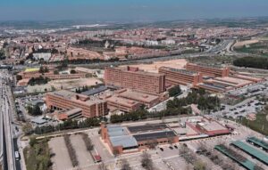 Herida un trabajadora tras caerle encima un palé desde varios metros de altura en una empresa de Marchamalo
