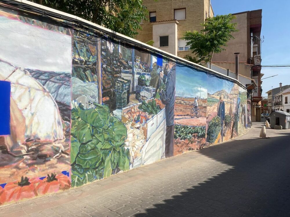 Un homenaje a la huerta herenciana que ya es símbolo turístico en la calle Juan Coto 1