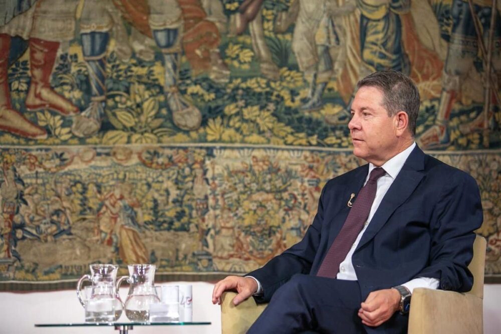 C-LM convoca el 24 de julio la Mesa regional y Page pide que vaya todo el mundo para renovar un "acuerdo global"