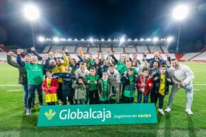 Globalcaja ofrece dos abonos del Albacete Balompié por el traslado de nómina en su renovación de acuerdo con el club
