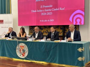 La UCLM propicia la inserción laboral de tres personas con discapacidad a través de su programa pionero de inclusión