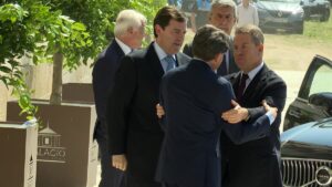 Page respalda medidas contra la corrupción y defiende que "todo el mundo es limpio hasta que se demuestre lo contrario"